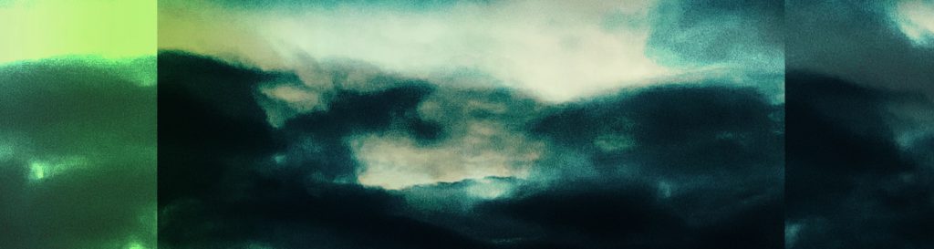 Photographie d'un soir d'orage en été sur la plage de Cabourg.