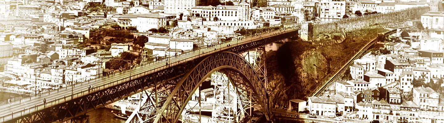 Photographie du pont Dom Luís I à Porto. cette structure métallique fut construite de 1881 à 1888 par Théophile Seyrig, disciple de Gustave Eiffel